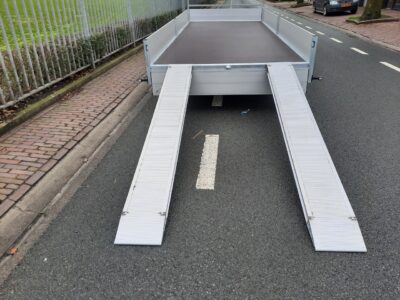hapert plateauwagen 3 asser veluw putten aanhangwagen nieuw