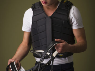 Sir Lancelot Bodyprotector 8 point fit veluw putten Sir Lancelot Bodyprotector 8 point fit veluw putten